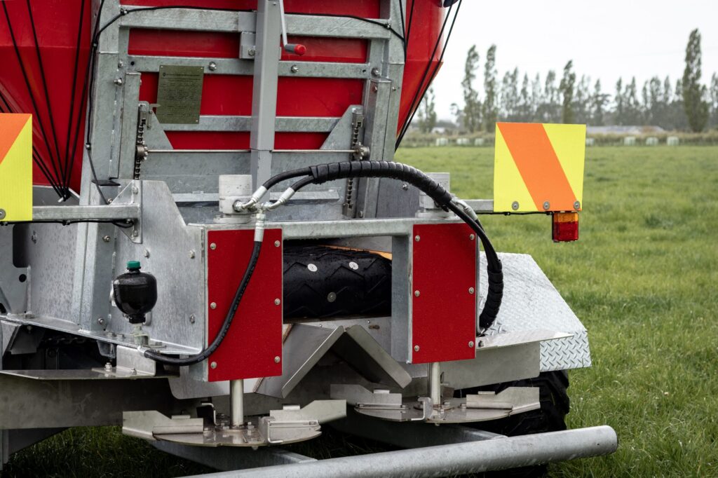 Stainless steel spinner discs on the Scimitar 6000 spreader